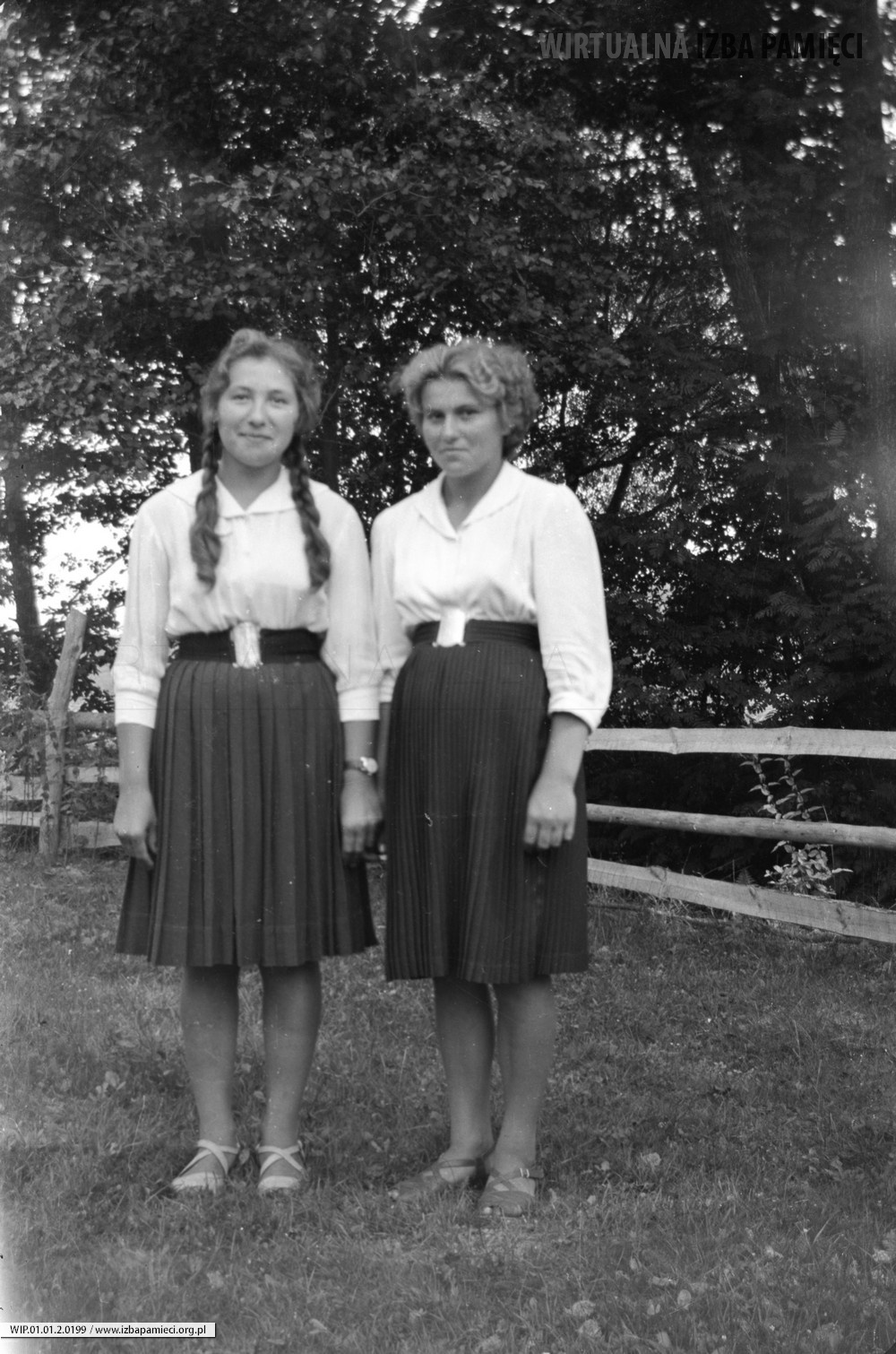 1960. Władysława Saramak i Jadwiga Rokosz z Mołodycza