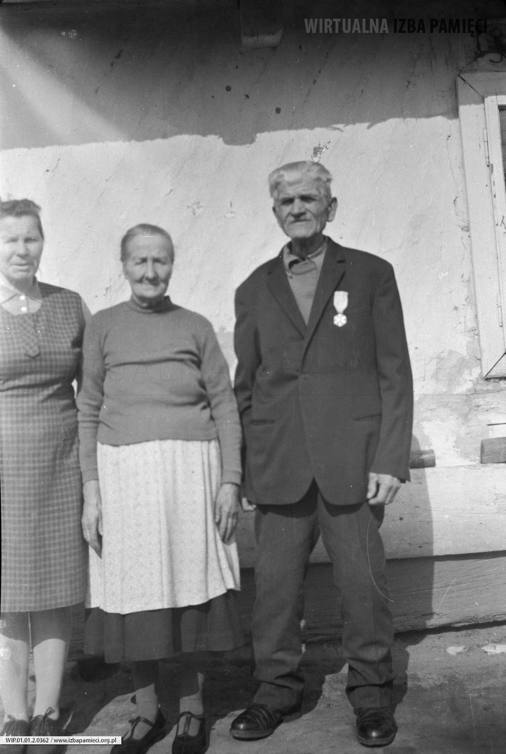 Lata 60. XX wieku. Agata i Andrzej Hubacz i ich sąsiadka Maria Buniowska