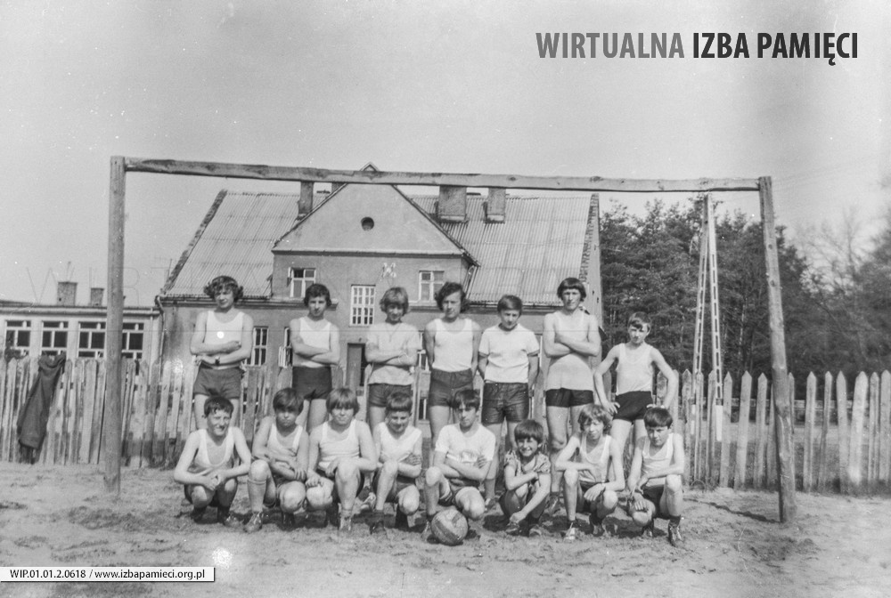 1978. Reprezentacja Szkoły Podstawowej w Mołodyczu w piłce nożnej