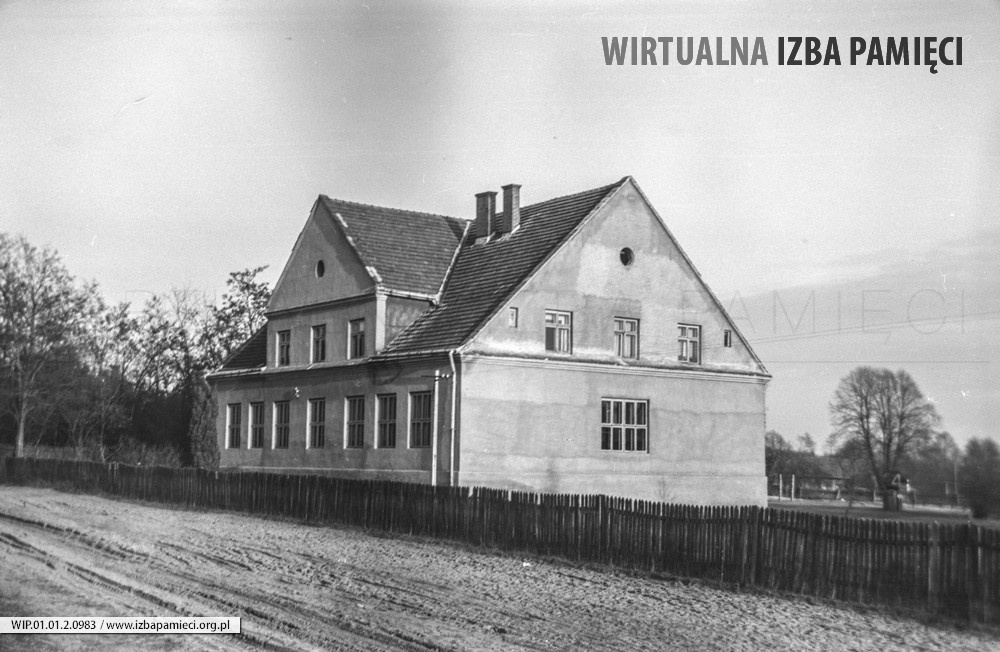 1970. Szkoła Podstawowa w Mołodyczu