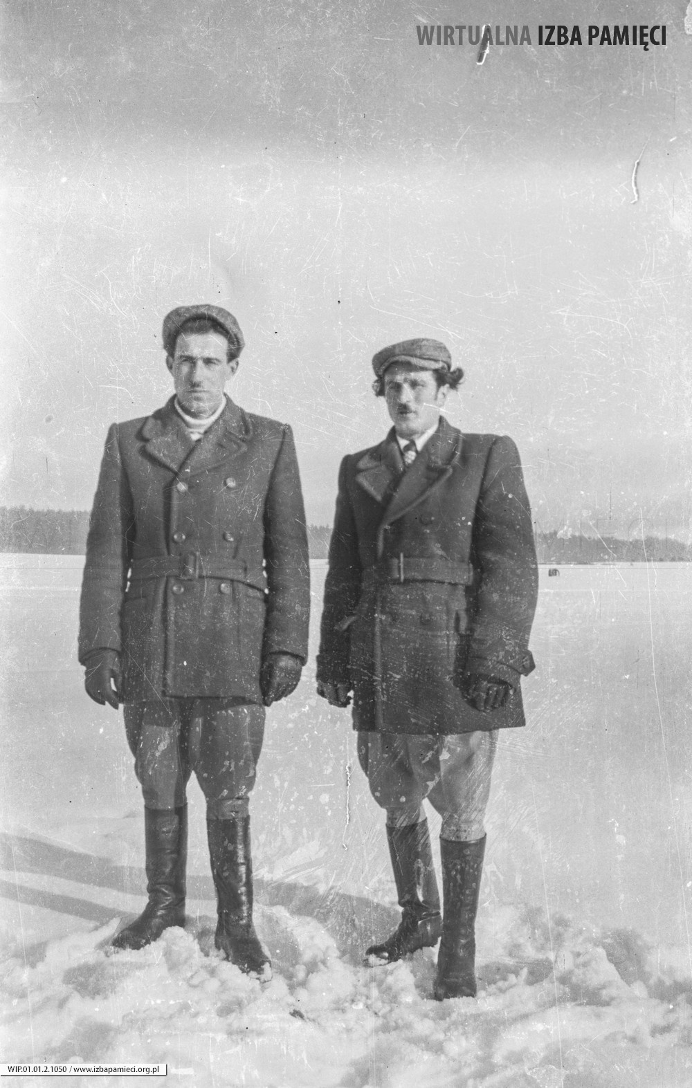 Lata 50. XX wieku. Roman Rokosz (z lewej) i Józef Zagrobelny z Mołodycza