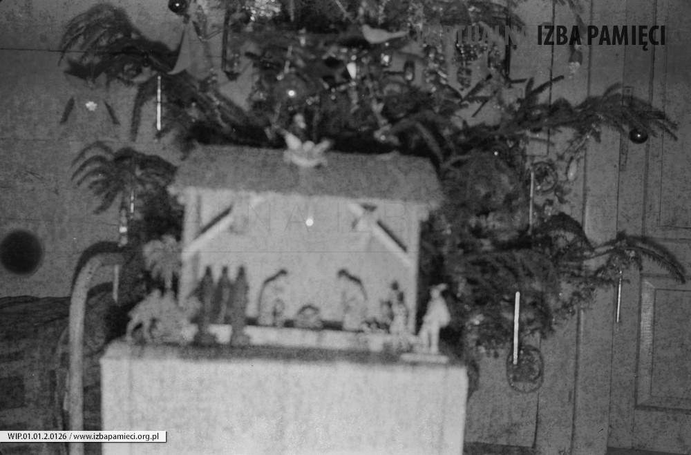 1977. Szopka bożonarodzeniowa w domu rodziny Hubaczów