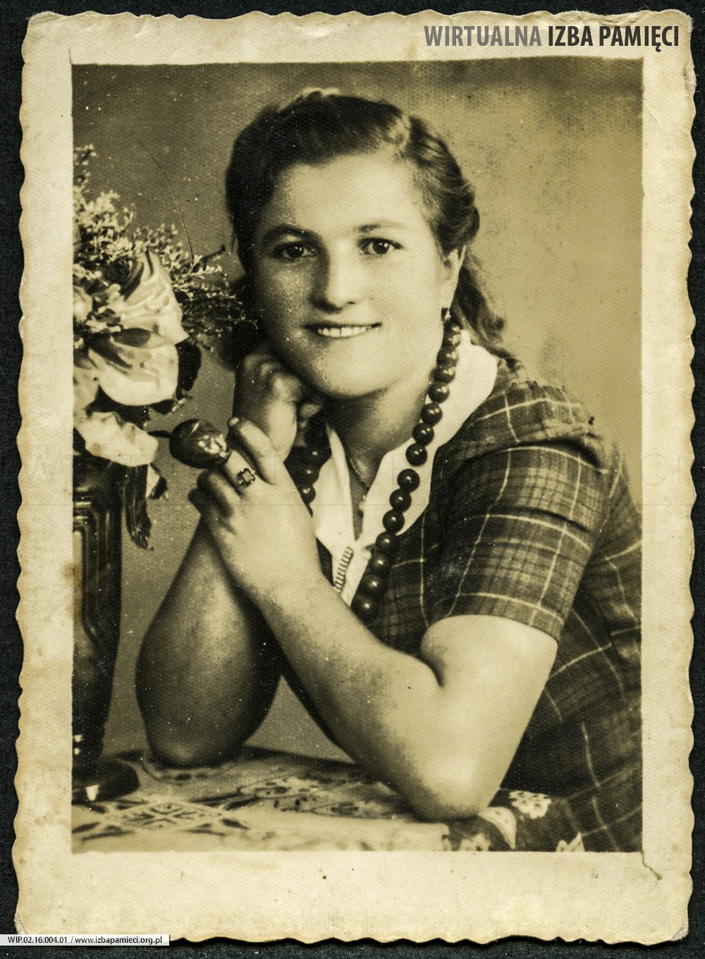 1947. Teodozja Doda. Fotografia portretowa.