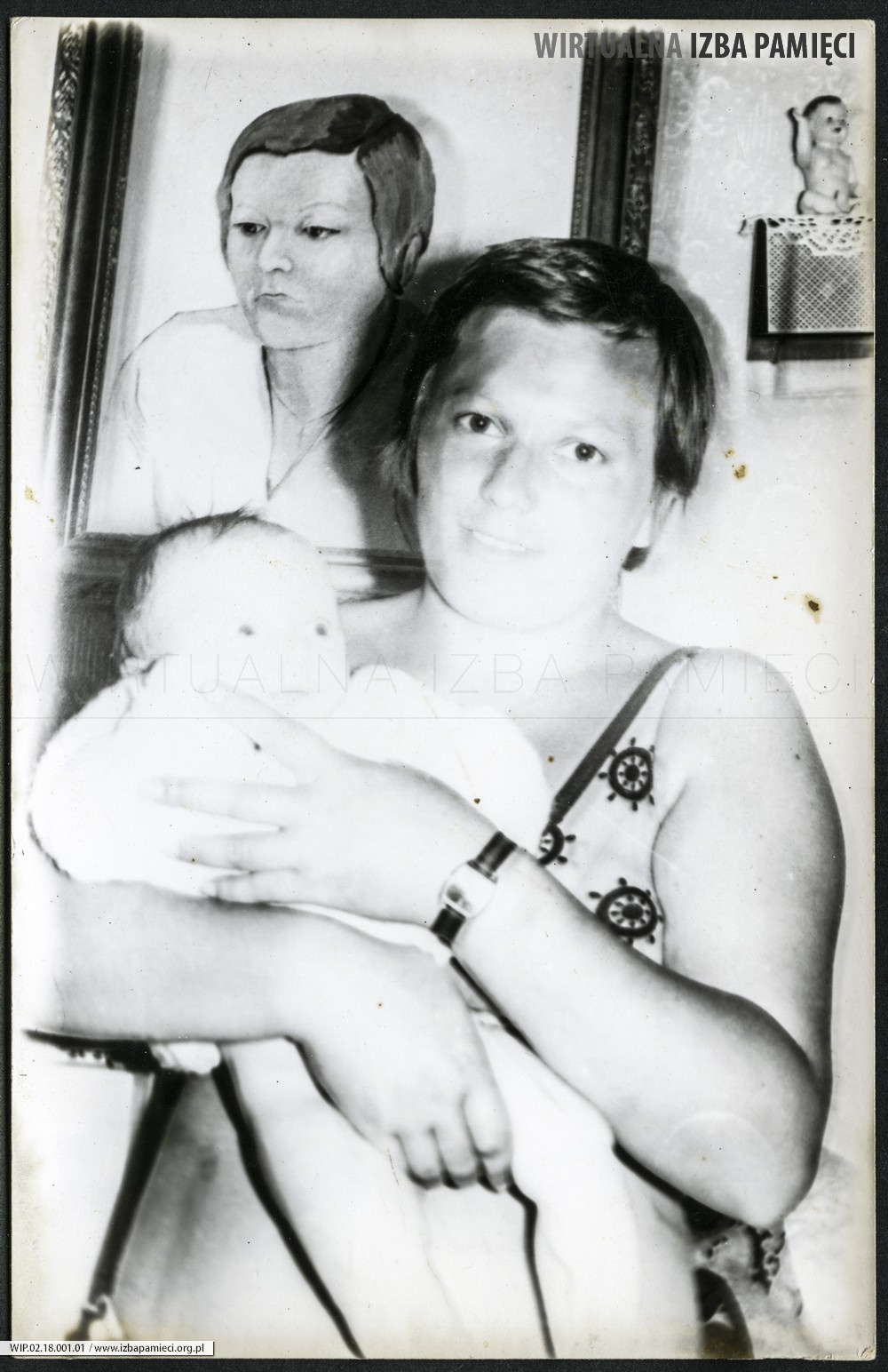 1975. Krystyna Dominik z córką.