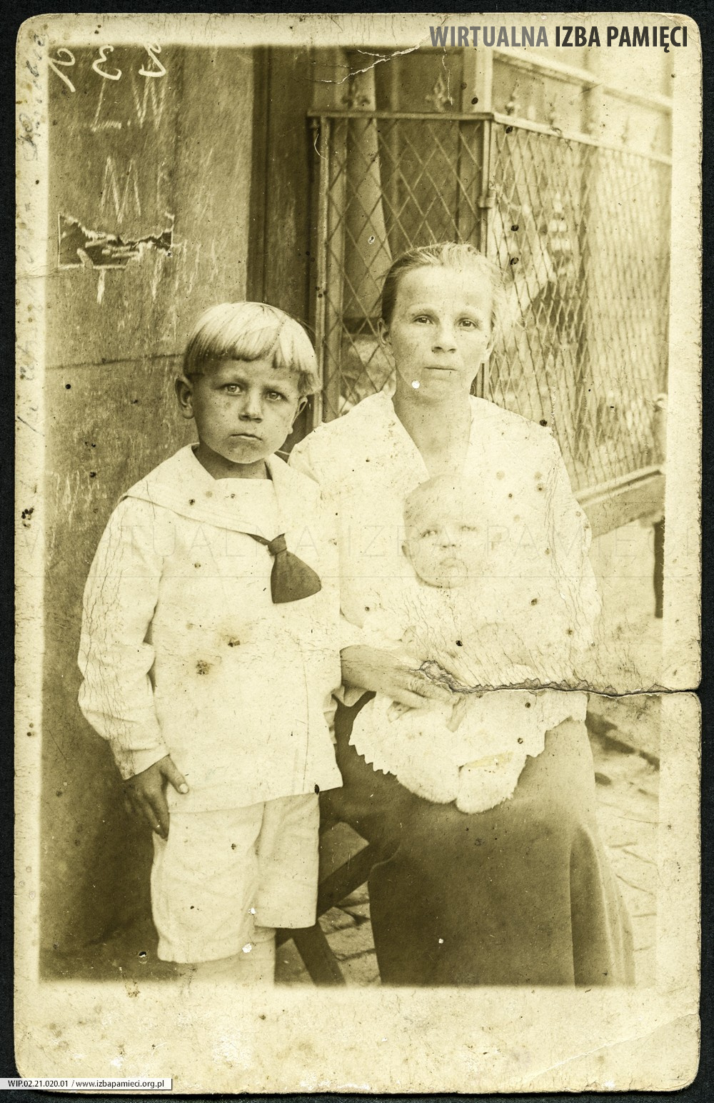 Lata 20. XX w. Maria Granacka z dziećmi.