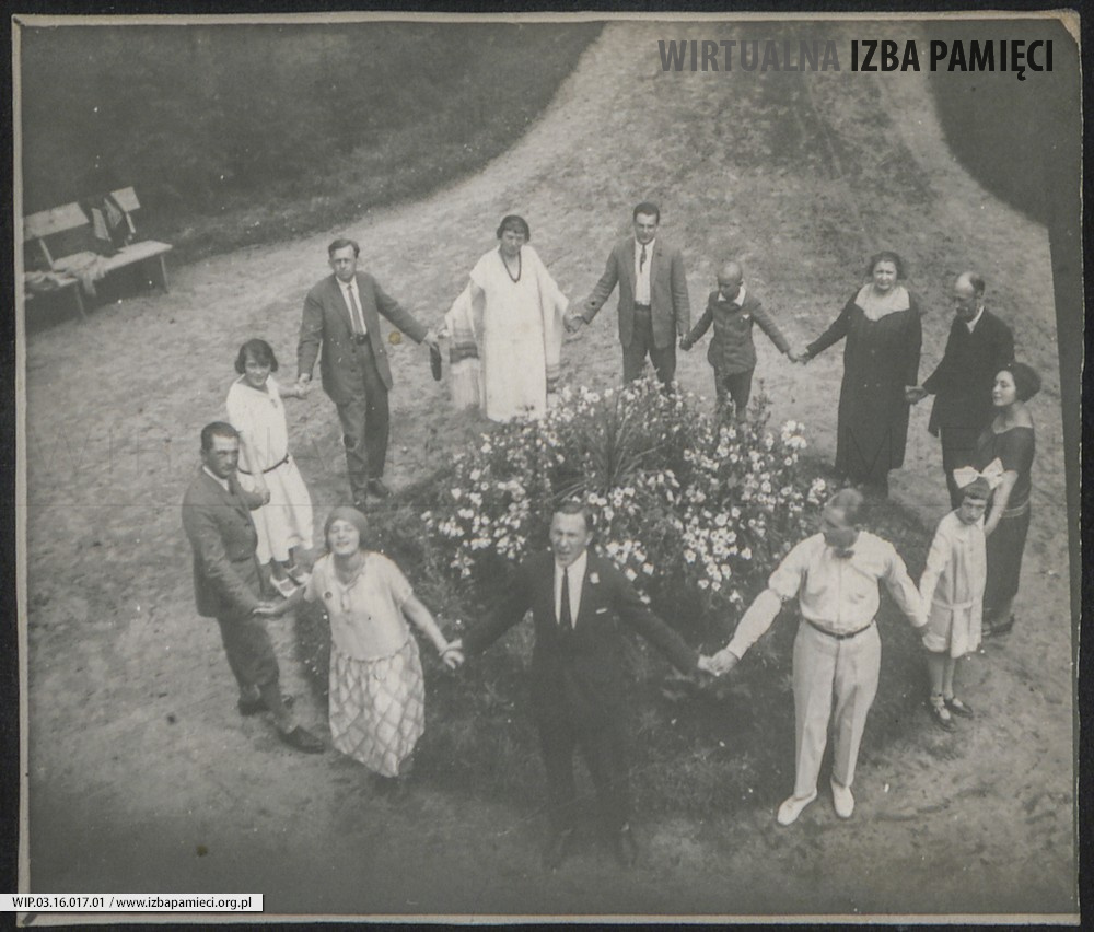 1935. Niemirów. Fotografia grupowa.