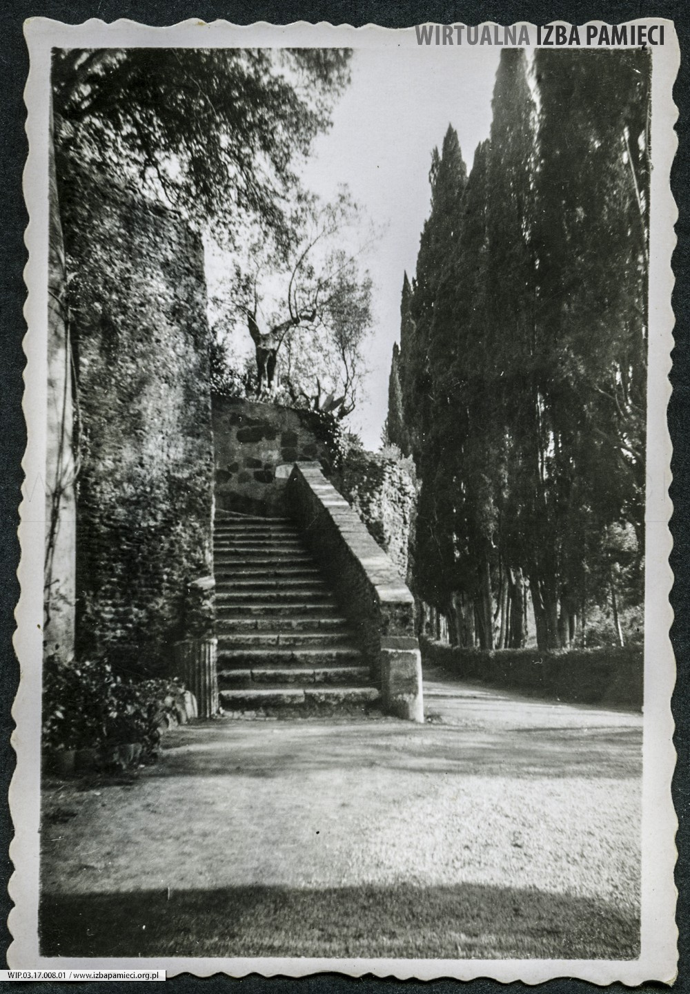 1938. Tivoli (Włochy). Willa Hadriana w Tivoli - ok. 28 km od Rzymu.