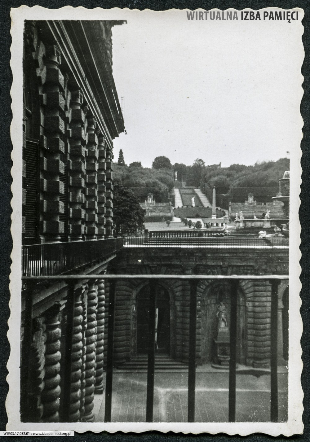 1938. Florencja. Park Boboli z okna galerii.