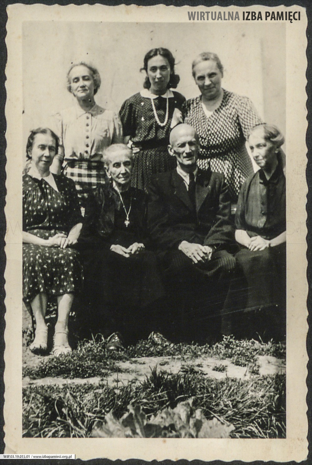 1947. Lubaczów. Fotografia rodzinna.