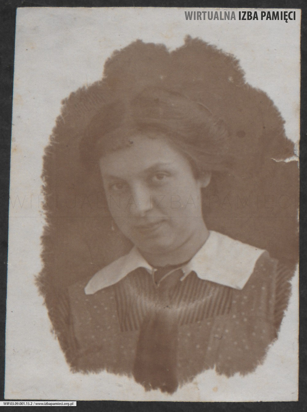 1915. Lwów. Zdjęcie portretowe Józefy Ruebenbauer.