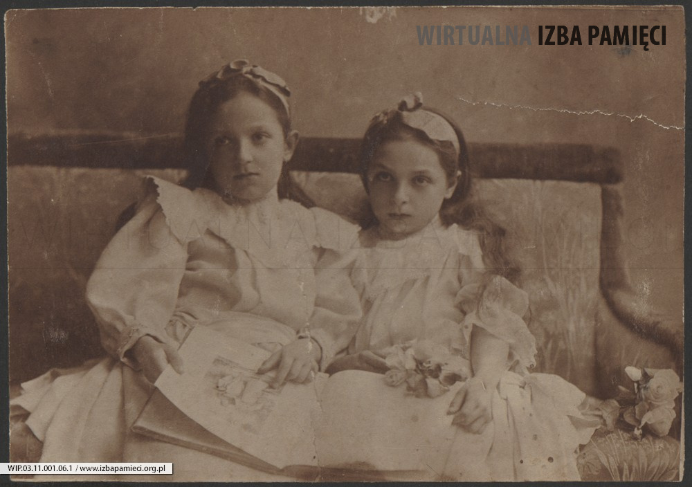 1901. Kulparków. Eugenia Kruszyńska (po lewej) i Józefa Kruszyńska 