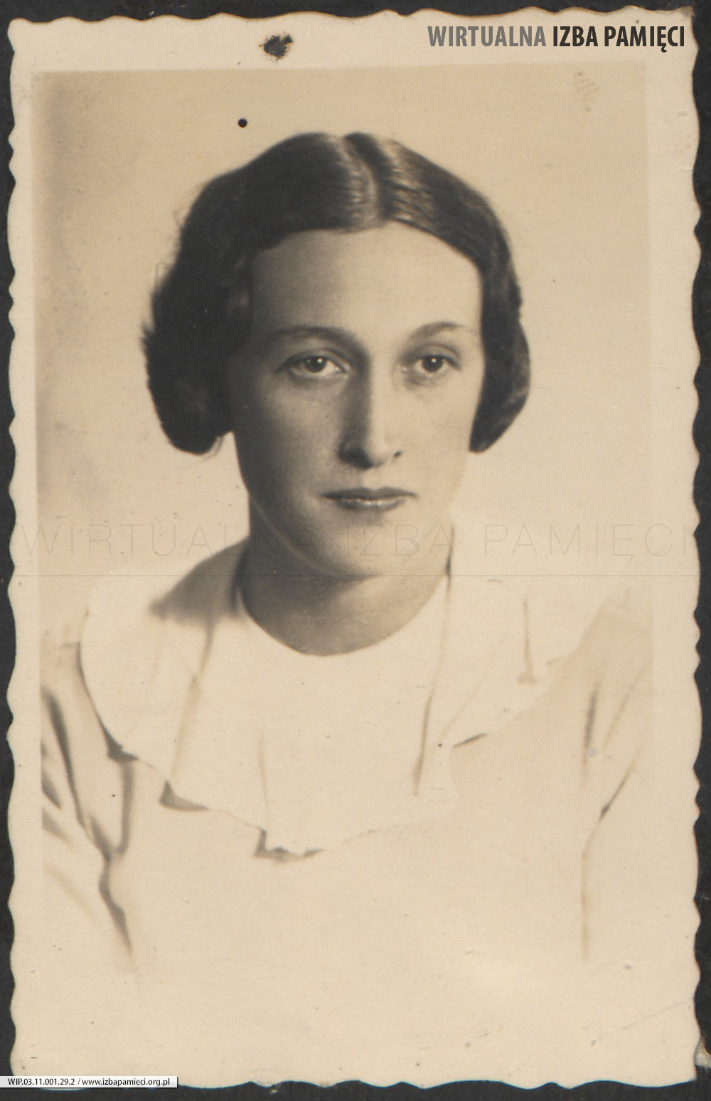 1935. Lubaczów. Zdjęcie portretowe Marii Ruebenbauer.