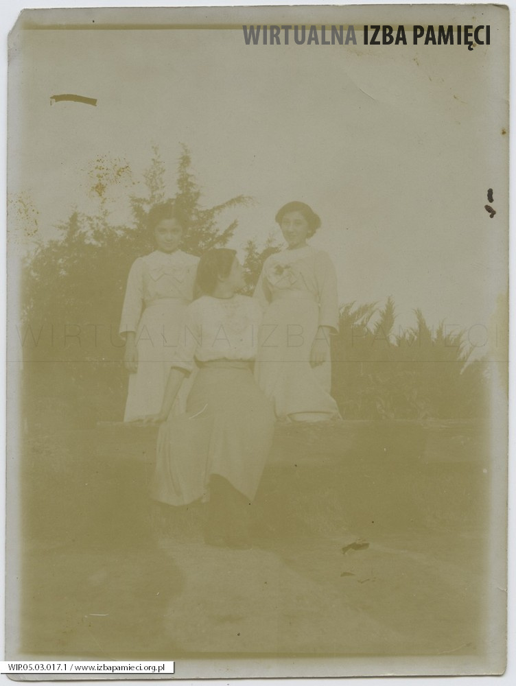 1915. Kołomyja. Maria Jorkasch Koch z koleżankami.
