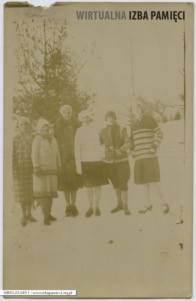 1930. Worochta. Pamiątkowa fotografia z kurortu w Worochcie.
