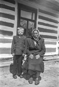 Lata 50. XX wieku. Franciszek Kaczmarz z Kaczmarzy ze swoją matką