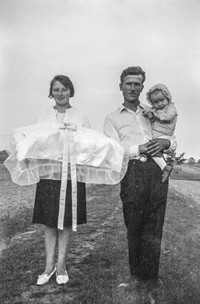 Lata 70. XX wieku. Maria i Andrzej Hubacz z dziećmi
