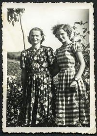 Lata 40. XX w. Matka z córką: Julia Cetnarowicz i Czesława Urban