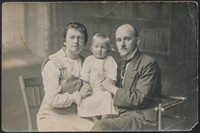 Lata 20. XX w. Fotografia rodzinna.