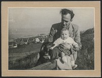 1947. Szkocja. Stanisław Ruebenbauer z synem Wojciechem.
