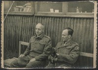 1947. Szkocja. Tadeusz Eminowicz (z lewej) i Stanisław Ruebenbauer.