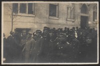 18.11.1918. Lwów. Uroczystość patriotyczna. Fragment pochodu - przemarsz polskich wojskowych ulicami Lwowa.