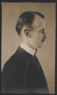 1915. Lwów. Zdjęcie profilowe Władysława Ruebenbauera.