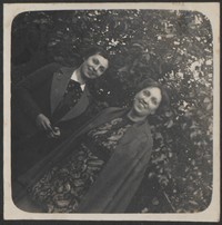1910. Kulparków. Od lewej: Maria i Józefa Kruszyńskie.