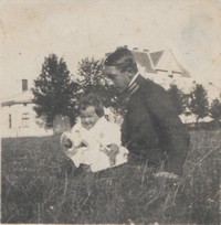 1905. Kulparków. Stanisław Kruszyński z córką Heleną.
