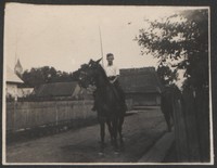 1934. Lubaczów. Jan Ruebenbauer na koniu.