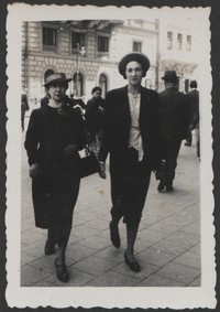1934. Lubaczów. Zofia Czernowa i Maria Ruebenbauer.