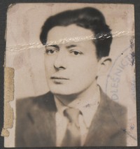 1950. Lubaczów. Zdjęcie legitymacyjne Romana Gutowskiego.