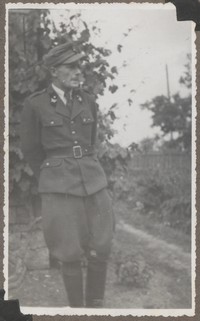 1948. Lubaczów. Roman Gutowski w mundurze.